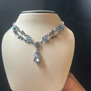 Vintage two tiered silver tone blue floral necklace with lariat